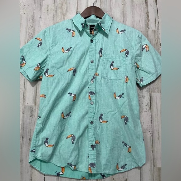 Ocean Current Men's Size M Toucan Print Shirt Tropical Green 100% Cotton - Picture 2 of 8